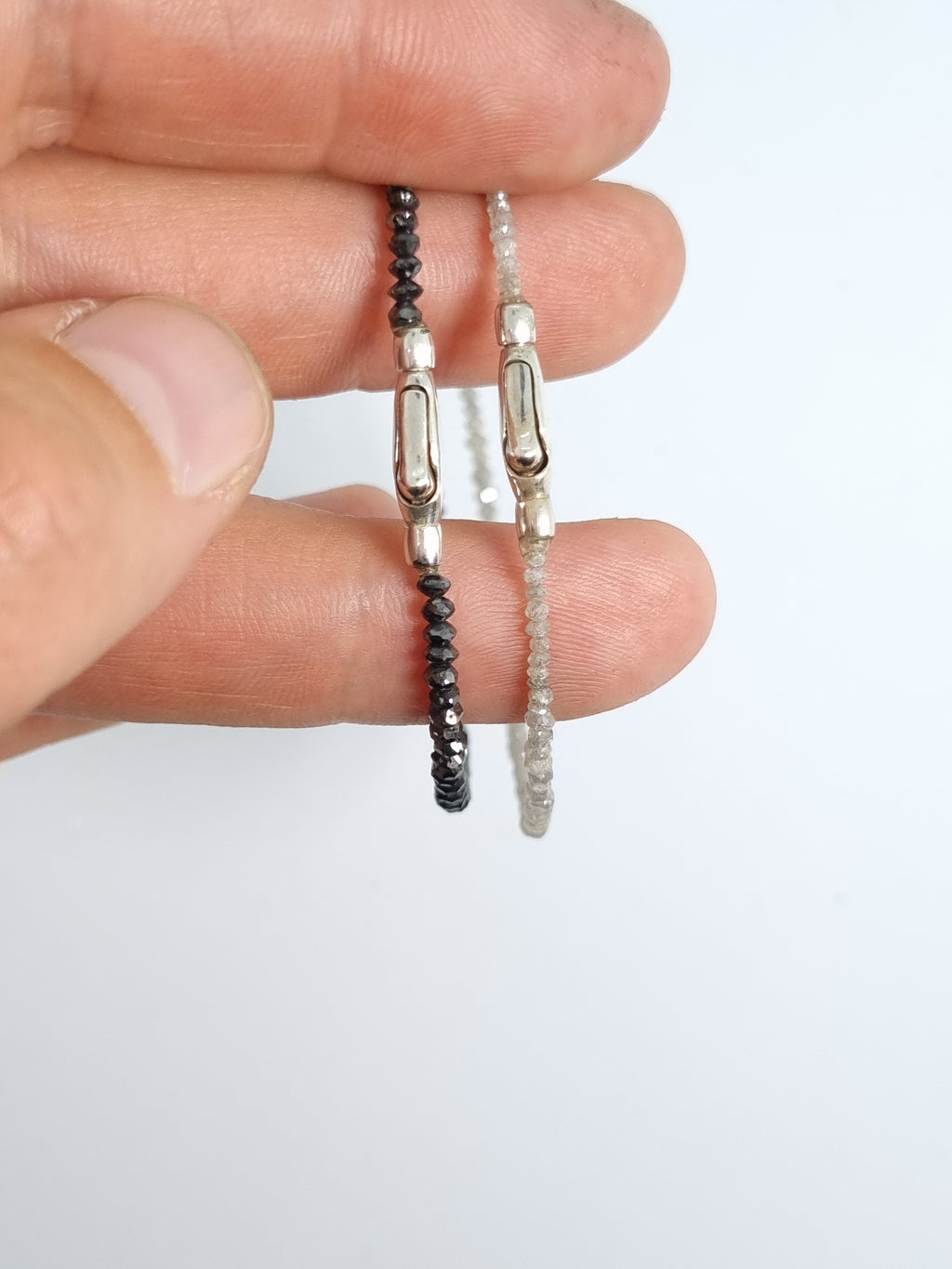 GLOWYBOX Diamant Armband aus natürlichen, echten Diamanten facettiert, Verschluss 925er Sterling Silber Tennisarmband, Diamantarmband Geschenkidee für Damen schwarz