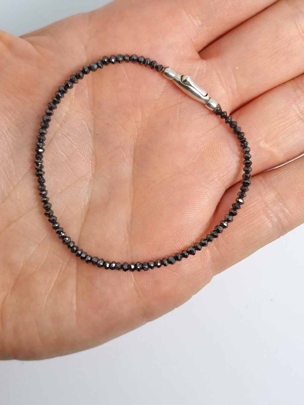 GLOWYBOX Diamant Armband aus natürlichen, echten Diamanten facettiert, Verschluss 925er Sterling Silber Tennisarmband, Diamantarmband Geschenkidee für Damen schwarz