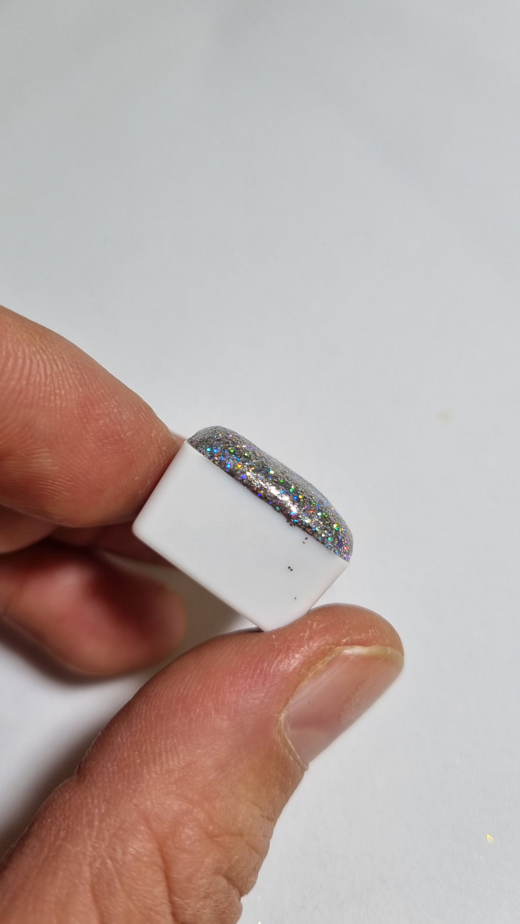 GLOWYBOX Holografische Glitter Aquarellfarbe, Glitzer Aquarell für besondere Highlight Glitzer Wasserfarben Holografische Farbe 1/2 Pfanne Metalliceffekt Aquarellfarbe (HOLO SILVERSTAR)