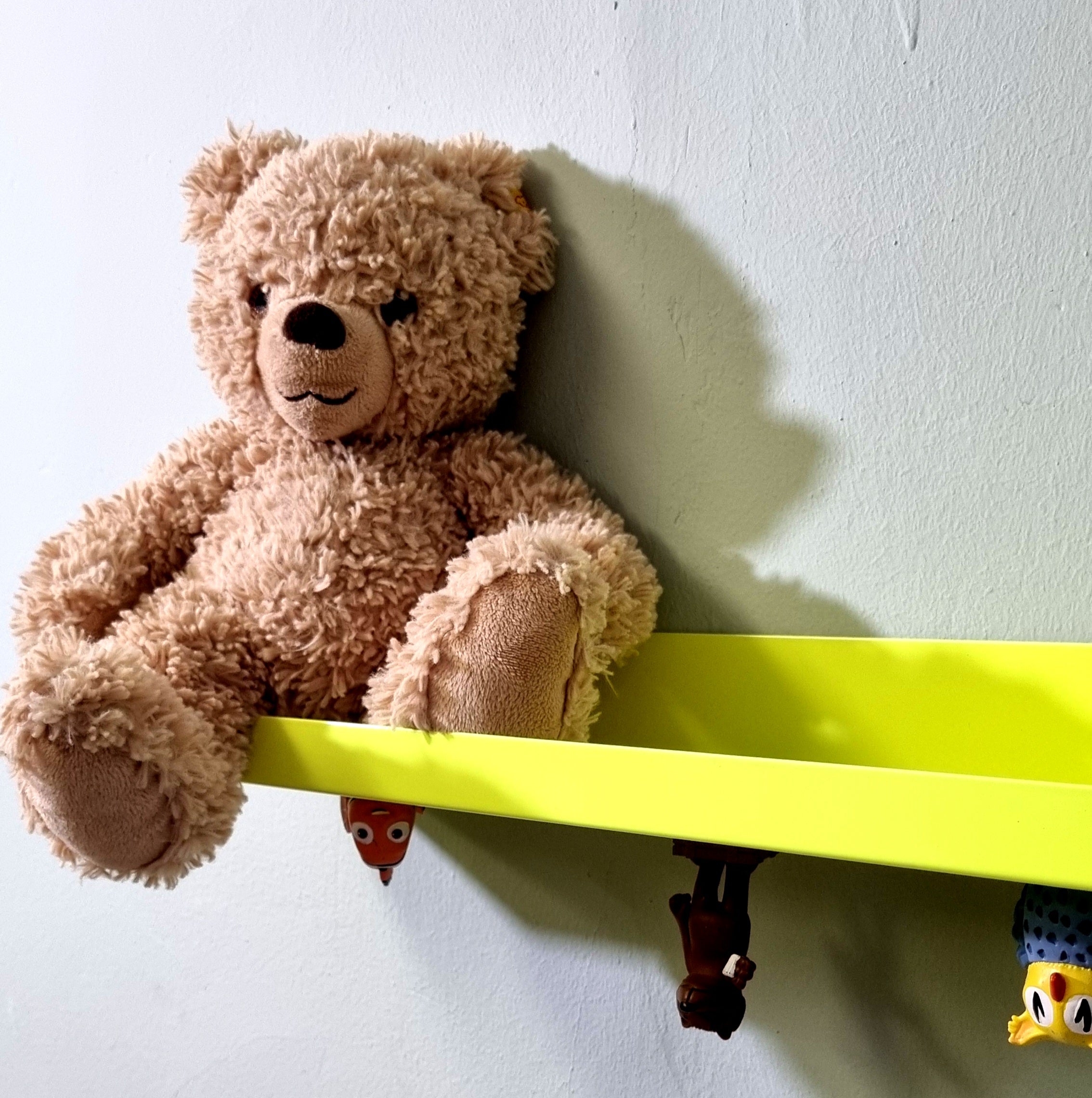 Wandregal gelb Bilderleiste neongelb Geschenk Wohnung Frau Geschenkidee Bilderleiste  75 cm lang Bilderleiste stabil, Gewürzregal neon, Ablageregal Flur, Wandregal Kinderzimmer neonfarben